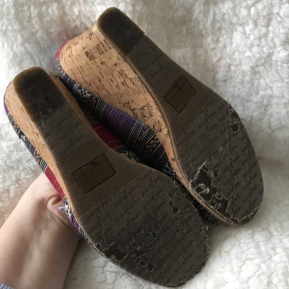 TOMS Open Toe Cork Wedges Canvas Navajo Stripe - Picture 9 of 15